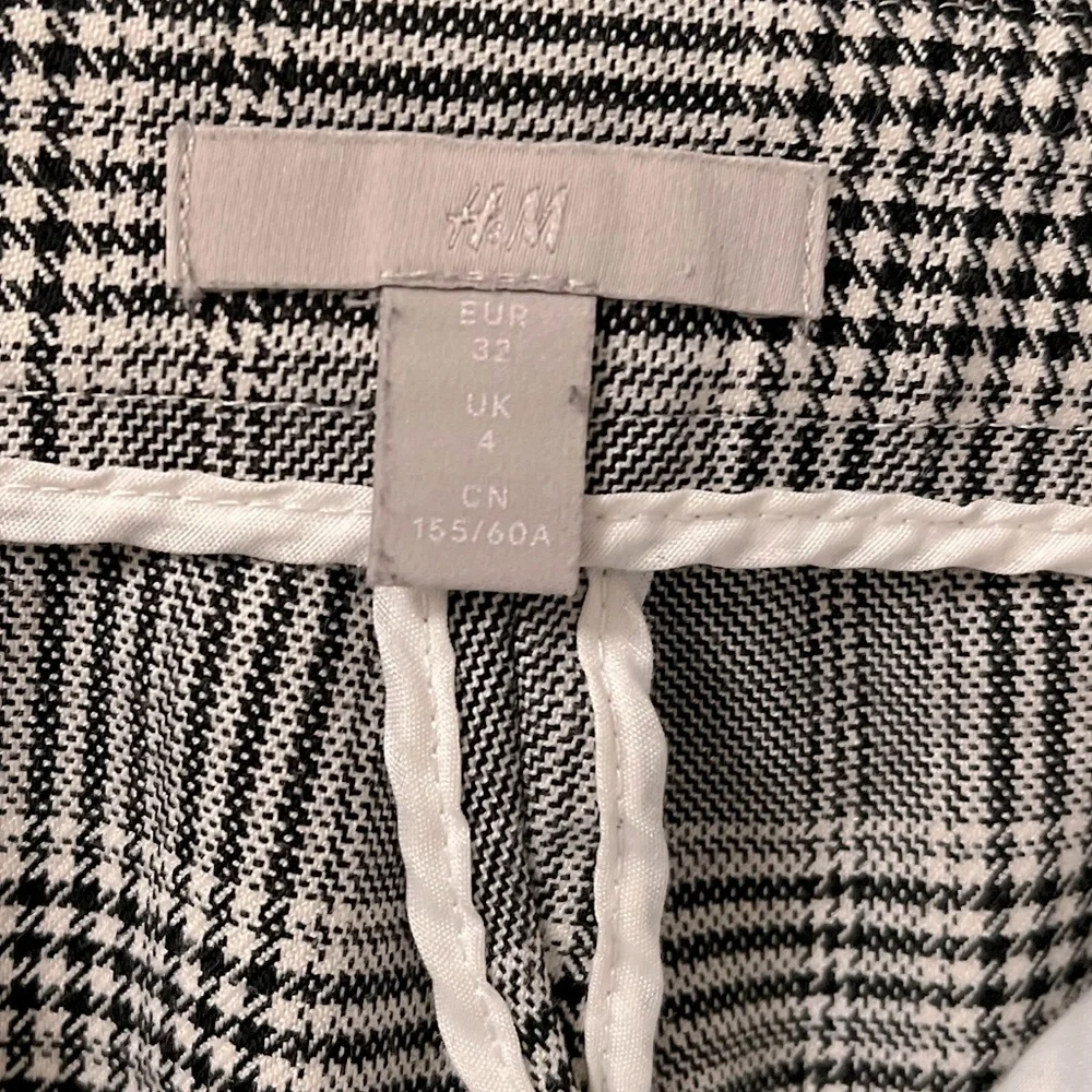 H&M Plaid Dress Pants - Picture 5 of 7